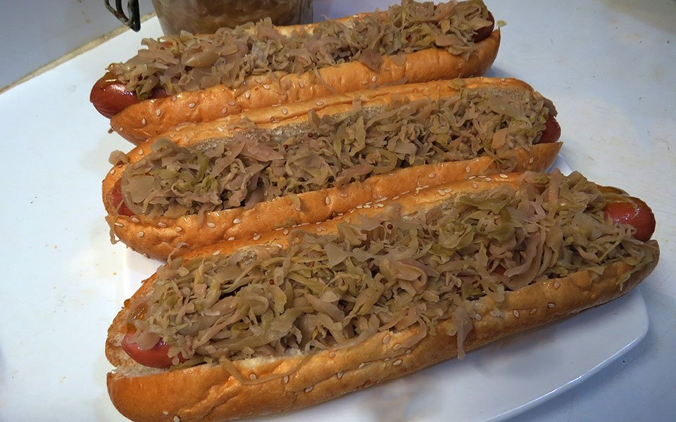 Hot Dog al Estilo de Kansas City en preparación